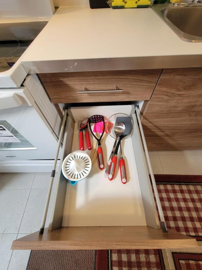 Small Condo In Montreal -Fast Wifi Экстерьер фото